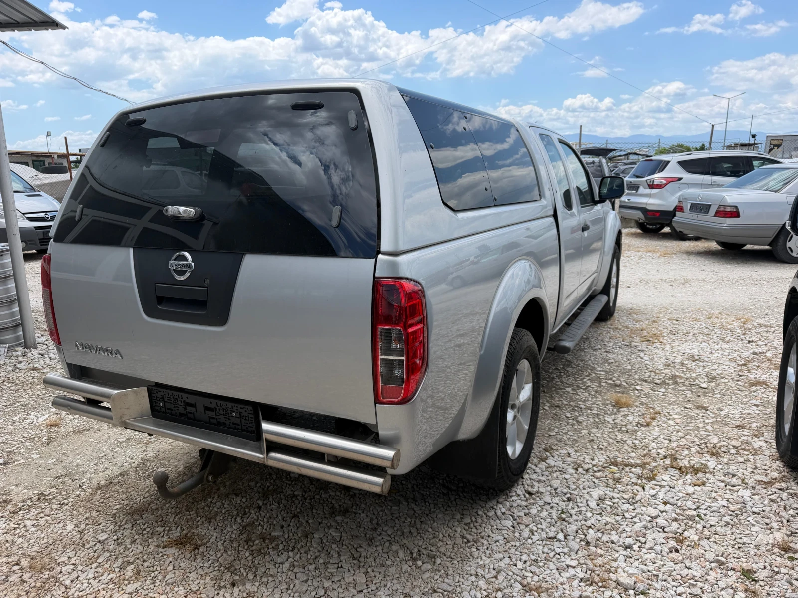 Nissan Navara 2.5dci, снимка 13 - Автомобили и джипове - 52100854