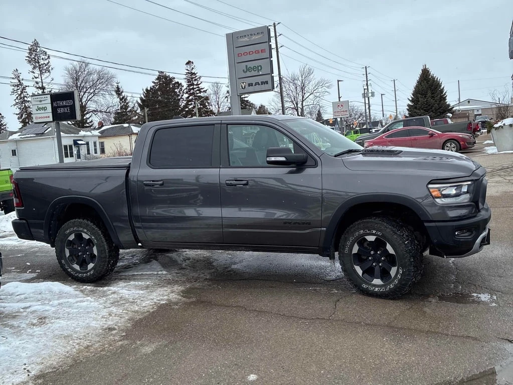 Dodge RAM 1500 | Rebel | CARFAX| 12-inch DISPLAY| АВТОФИНАНСИРАНЕ - изображение 4