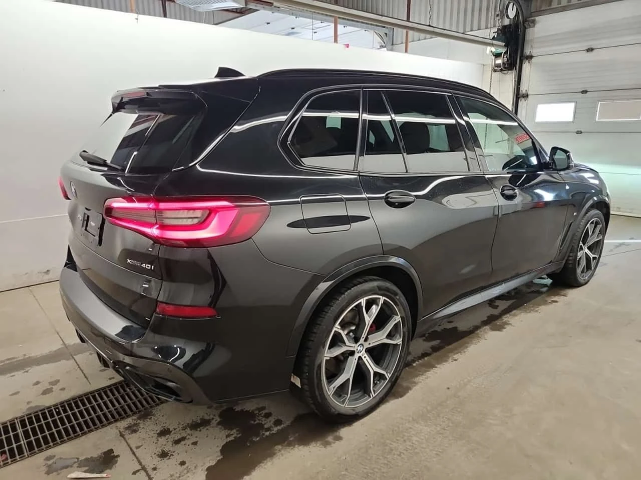 BMW X5   XDRIVE40I | SWAROVSKI | CARFAX - изображение 3