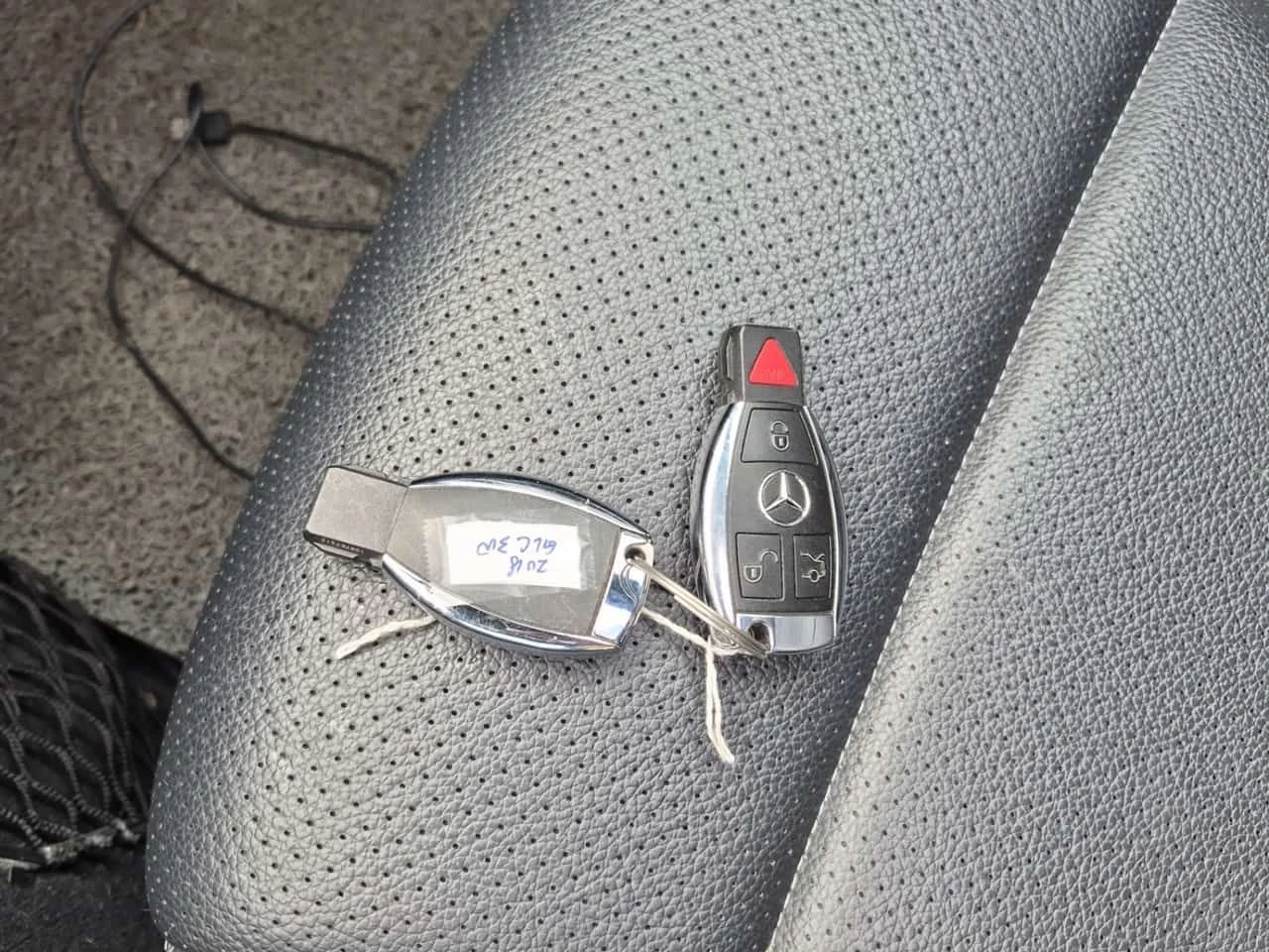Mercedes-Benz GLC 300 ПОДГРЕВИ * ПАНО * KEYLESS * CARFAX, снимка 8 - Автомобили и джипове - 54479960