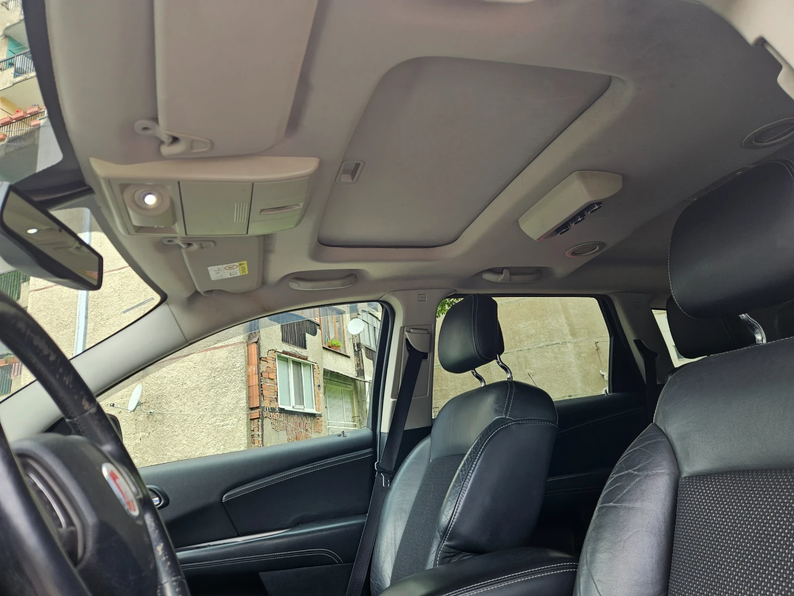 Fiat Freemont 2.0дизел-170кс - 2015год-4х4-ALPINE SOUND-FACE!!, снимка 15 - Автомобили и джипове - 54654331
