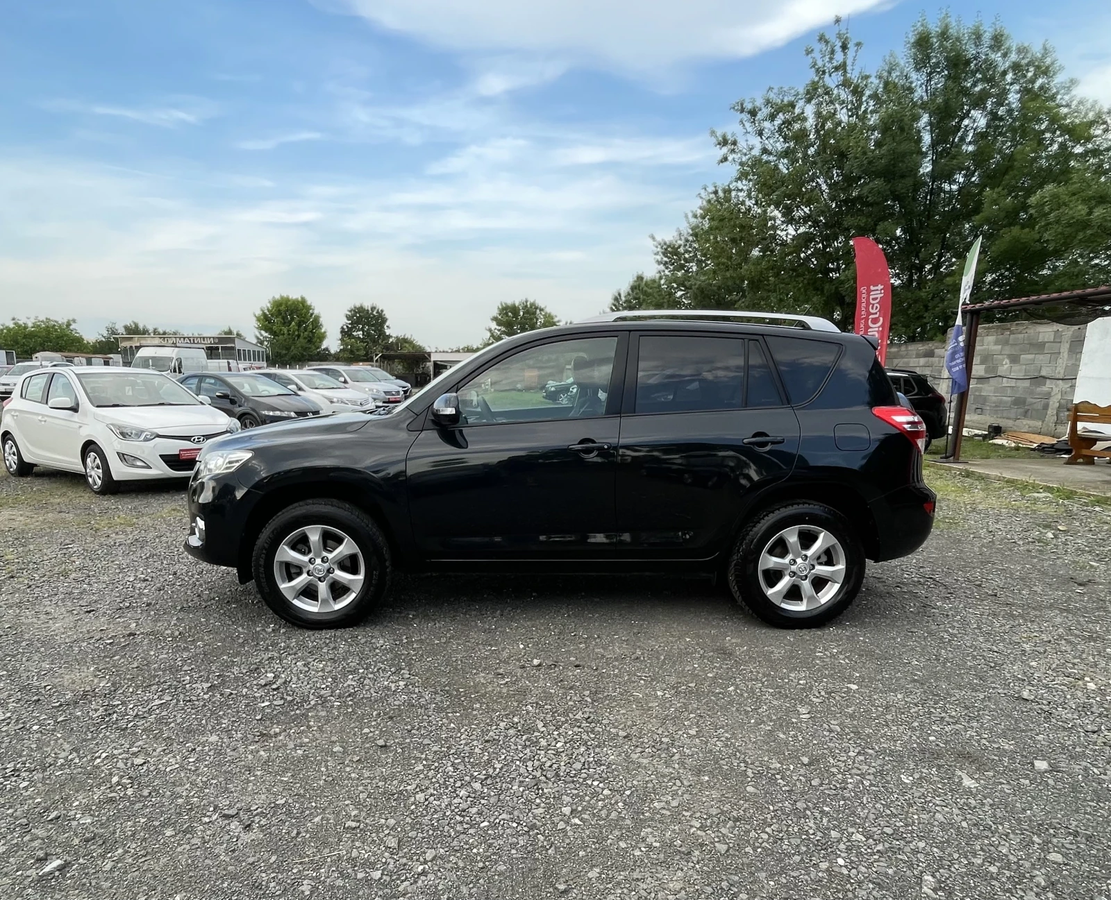 Toyota Rav4 Executive 2.0i 158к.с. 4x4 Facelift Автоматик F1 , снимка 8 - Автомобили и джипове - 54774314