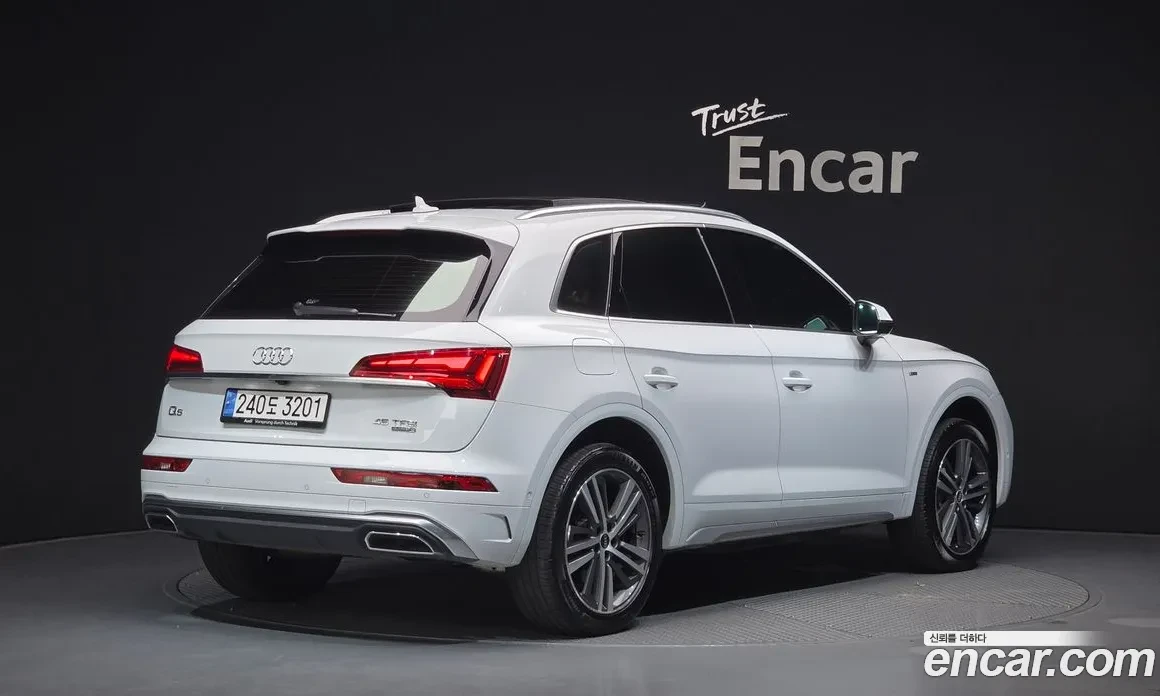 Audi Q5 45TFSI QUATTRO| HUD| 360| MATRIX, снимка 2 - Автомобили и джипове - 54869702