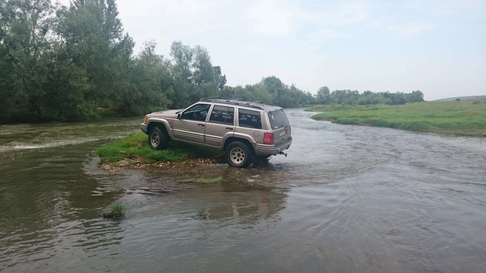 Jeep Grand cherokee 5.9, снимка 10 - Автомобили и джипове - 55367303