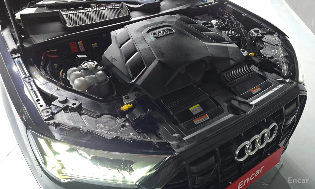 Audi Q7 / 55 TFSI Premium / ДИСТРОНИК / ОБДУХВАНЕ / ХЕД-ЪП, снимка 6 - Автомобили и джипове - 56099412