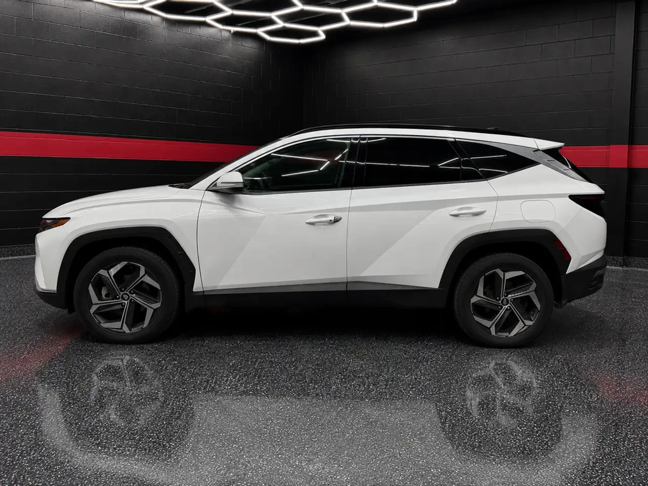 Hyundai Tucson Calligraphy, снимка 3 - Автомобили и джипове - 56153184