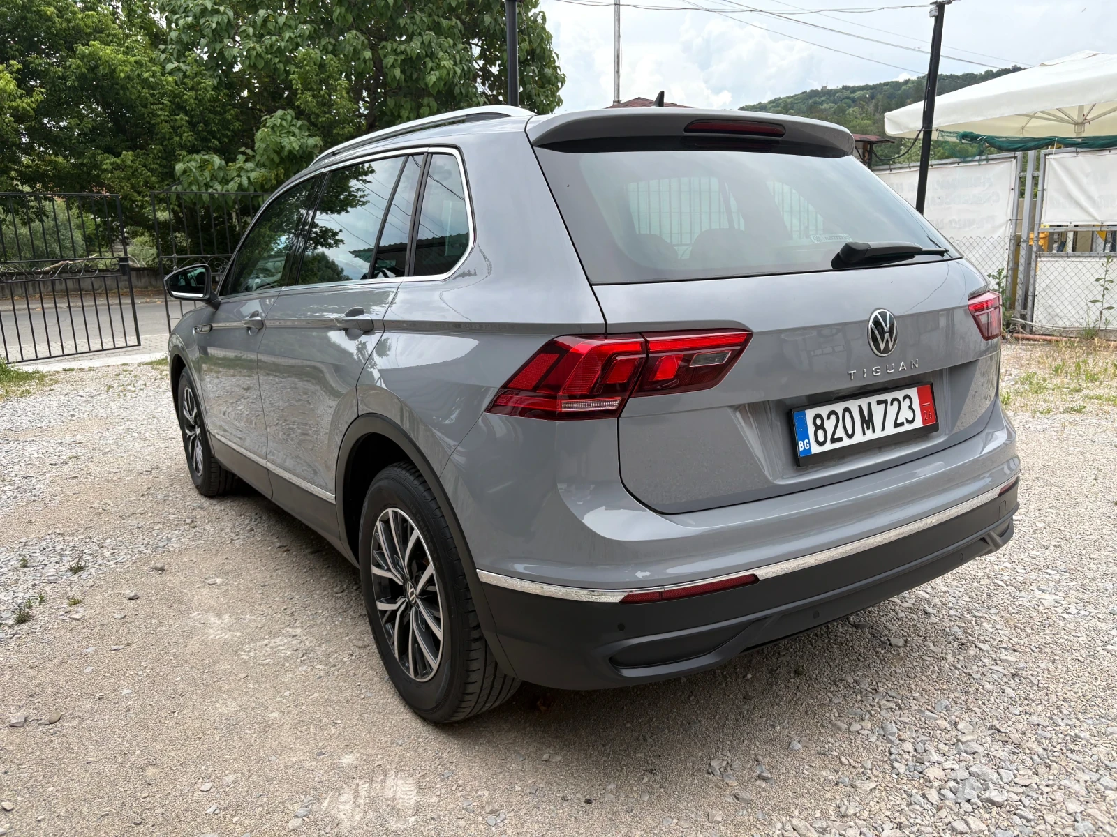 VW Tiguan 2022г AVTOMAT , снимка 3 - Автомобили и джипове - 56323996