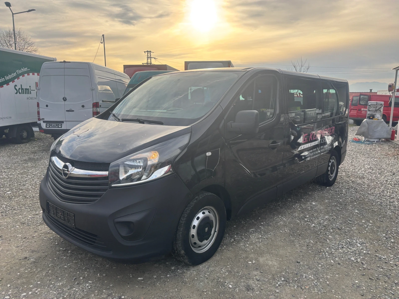 Opel Vivaro 9 МЕСТА КЛИМА EURO 5B MAXI, снимка 1