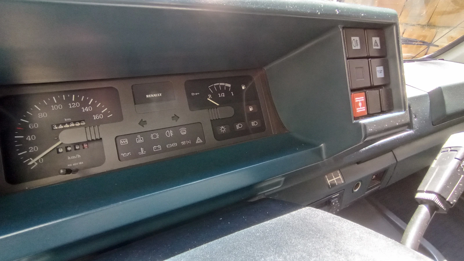 Renault Master B120TDI Блокаж, снимка 7 - Бусове и автобуси - 54497656
