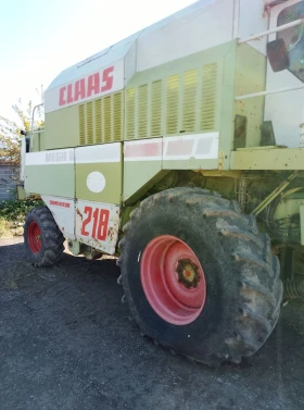 Комбайн Claas, снимка 3