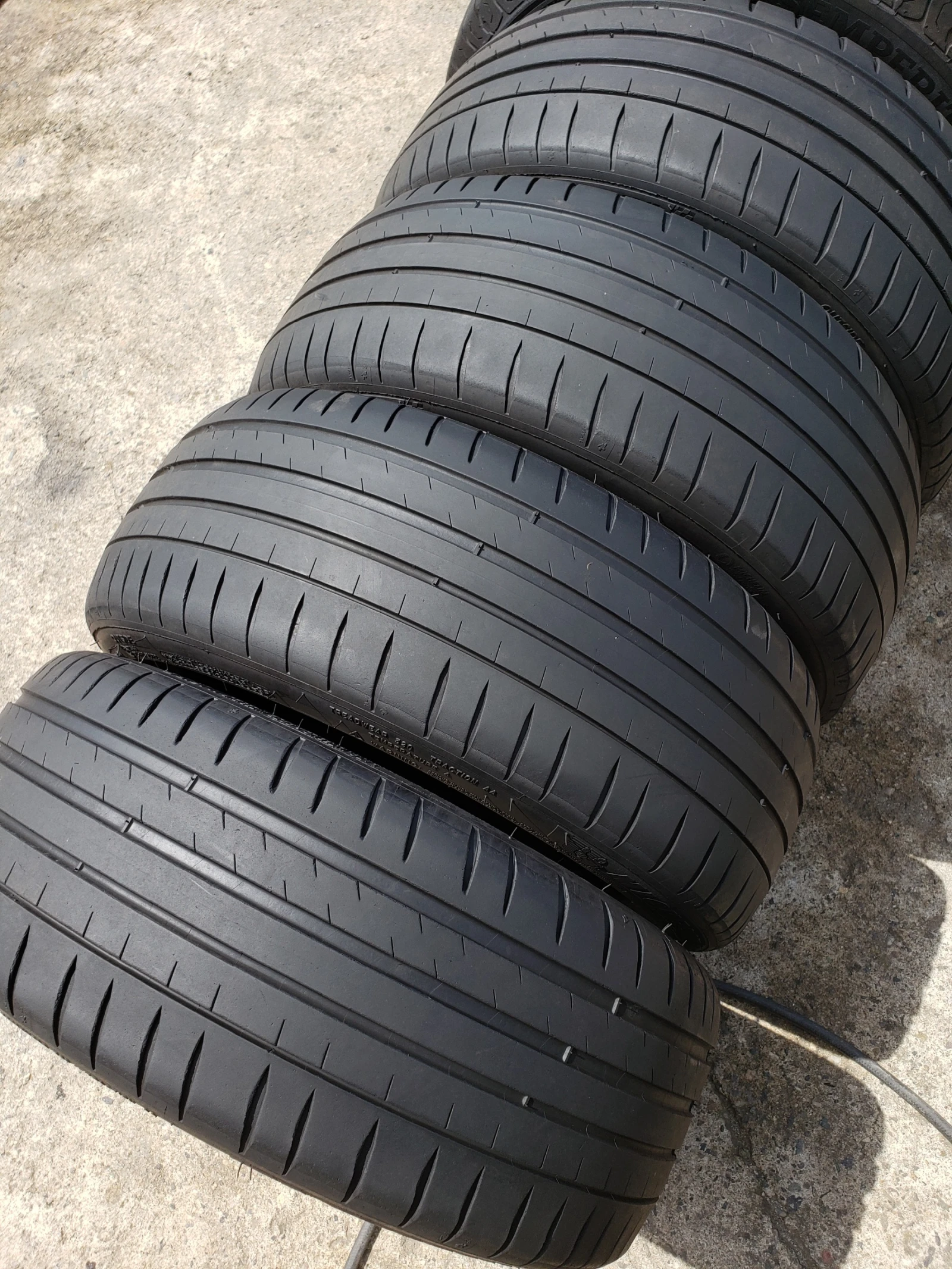Гуми Летни 205/45R17, снимка 3 - Гуми и джанти - 54421777