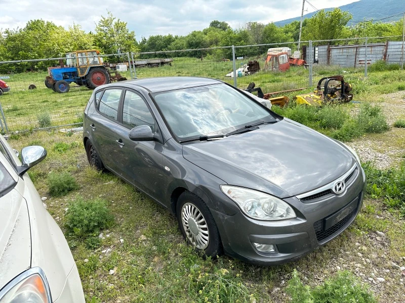 Hyundai I30 1.4, снимка 2 - Автомобили и джипове - 40667950