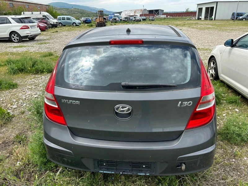 Hyundai I30 1.4, снимка 3 - Автомобили и джипове - 40667950