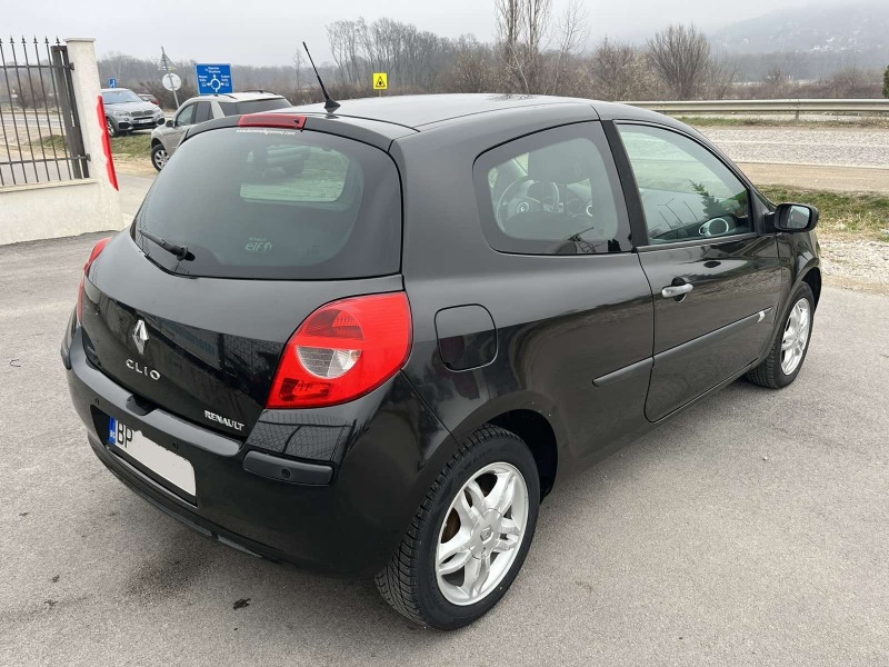 Renault Clio 1.5DCI 68кс. EURO 4 РЕГИСТРИРАНО ОБСЛУЖЕНО, снимка 4 - Автомобили и джипове - 44499309