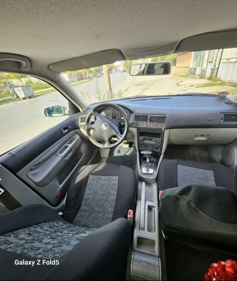 VW Golf, снимка 5 - Автомобили и джипове - 47960162