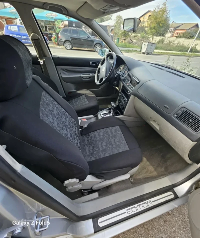 VW Golf, снимка 6 - Автомобили и джипове - 47960162