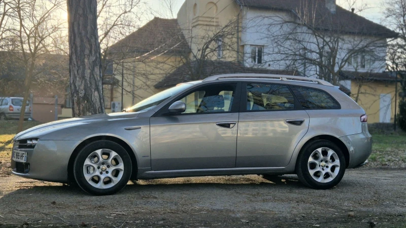 Alfa Romeo 159 sportwagon Italy Facelift 2.0 JTDm, снимка 4 - Автомобили и джипове - 48963667