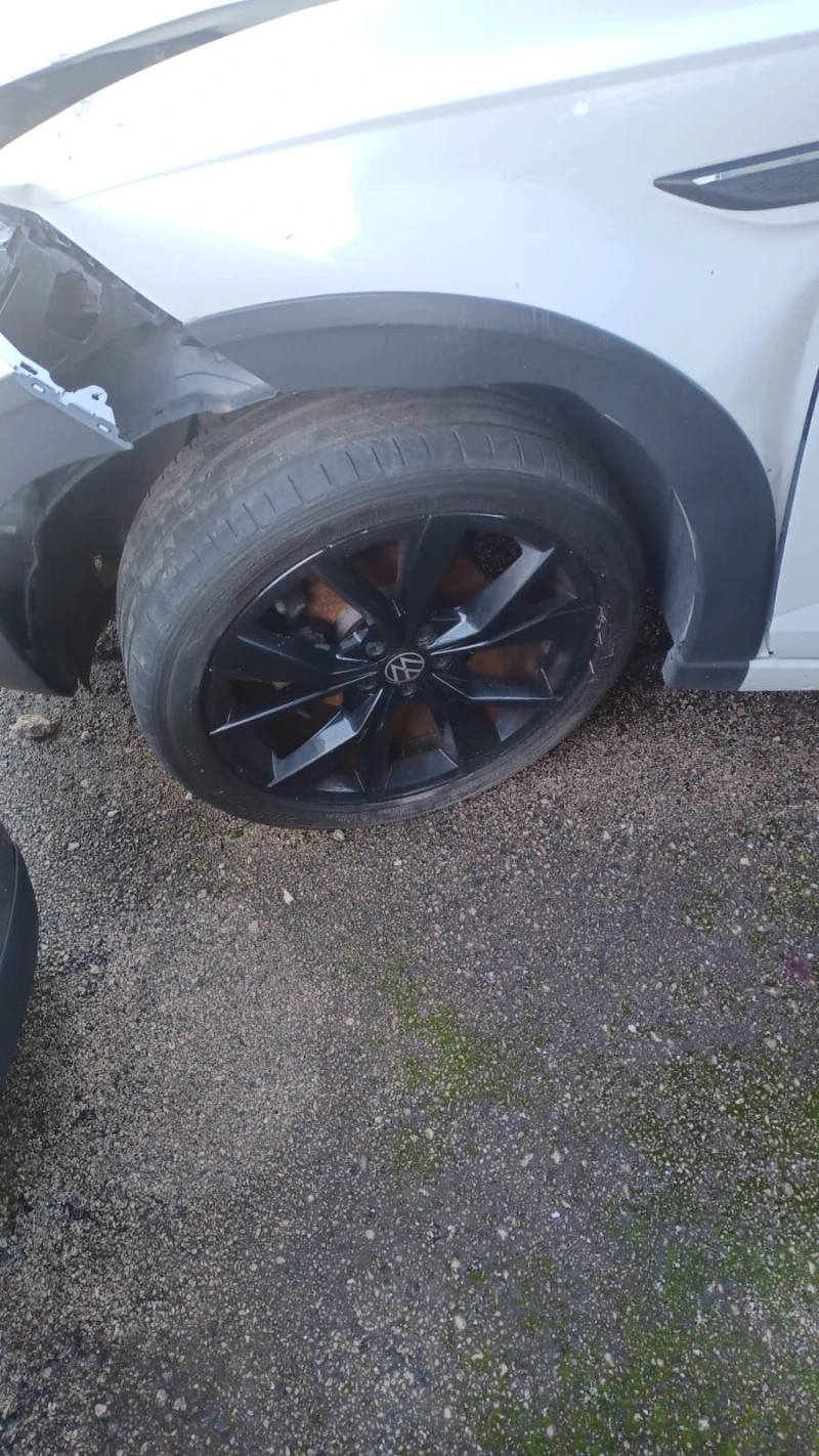 VW Taigo 1.0 DLA, снимка 6 - Автомобили и джипове - 50073716