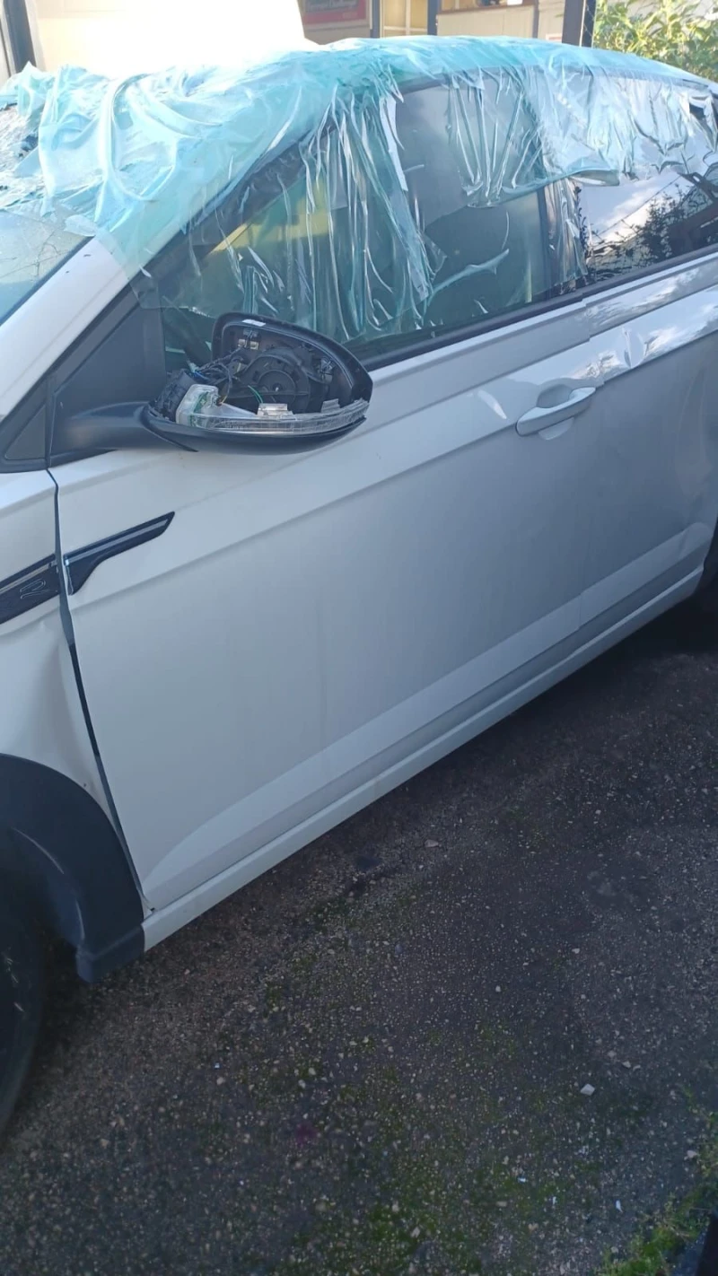 VW Taigo 1.0 DLA, снимка 3 - Автомобили и джипове - 50073716