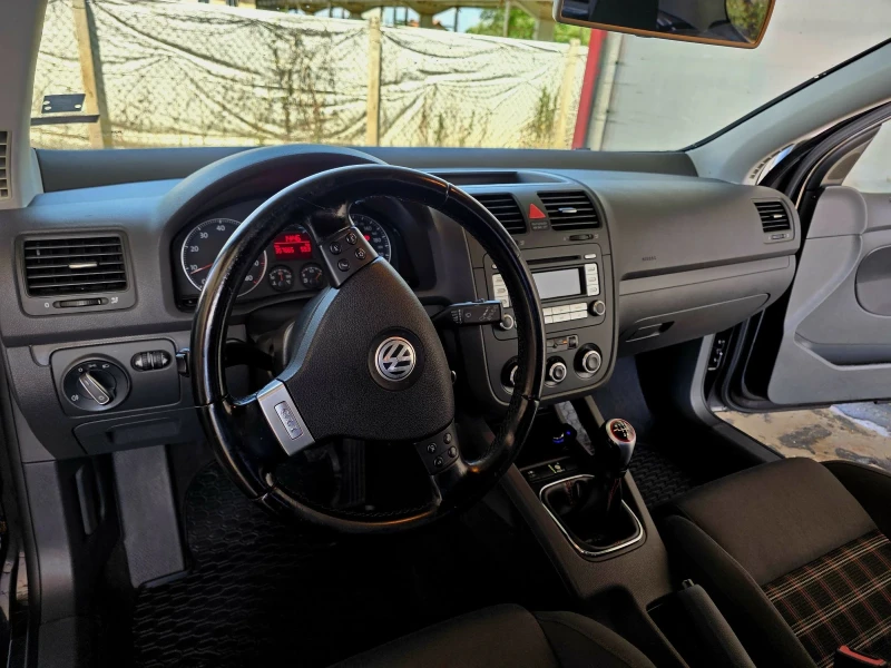VW Golf 1.6 102к.с. + газова уредба, снимка 10 - Автомобили и джипове - 52080484