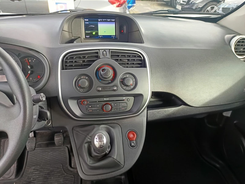 Renault Kangoo 1.5dci/95к.с., снимка 10 - Автомобили и джипове - 52482754
