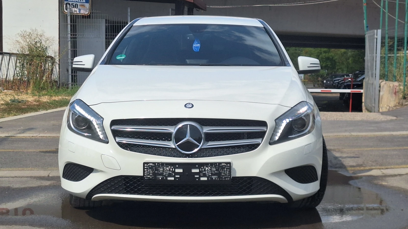 Mercedes-Benz A 180 1.6 TURBO amg line Xenon Swiss White  - изображение 3