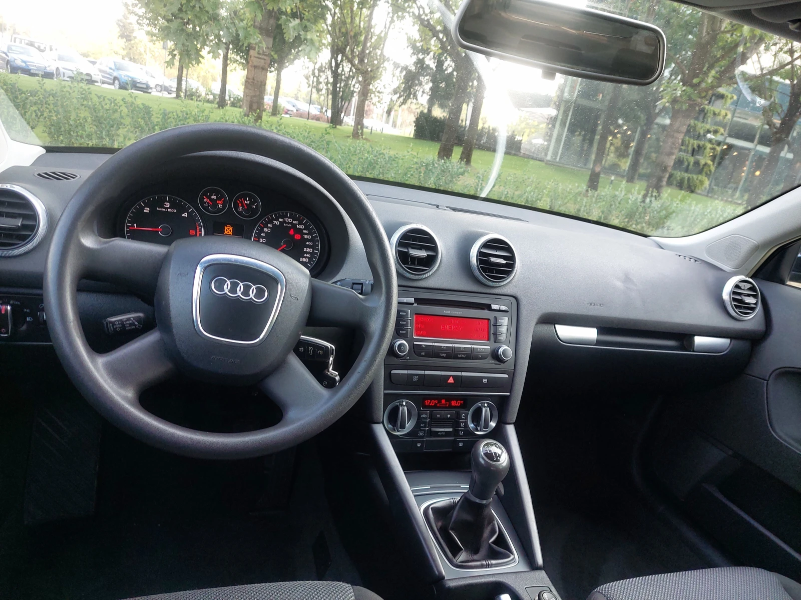 Audi A3  1, 9TDI  SPORTBACK - изображение 6