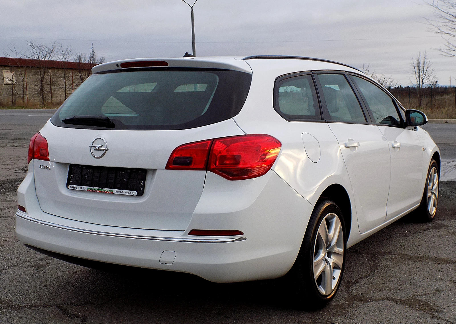 Opel Astra 1.4T/140к/LPG/6ск./COSMO/NAVi - изображение 4