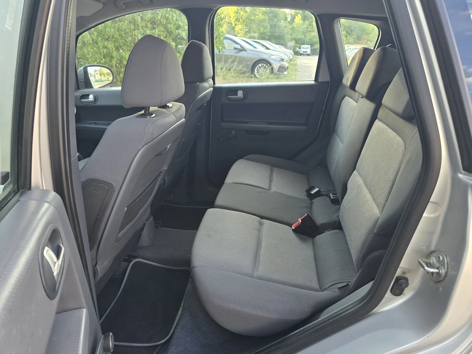 Mitsubishi Colt БЕНЗИН/КЛИМАТИК/4 ВРАТИ/ - изображение 10