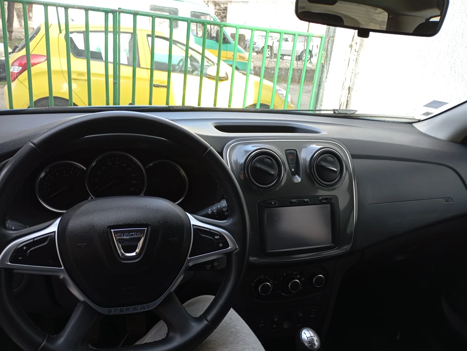 Dacia Logan STEPWAY 900 turbo - изображение 3