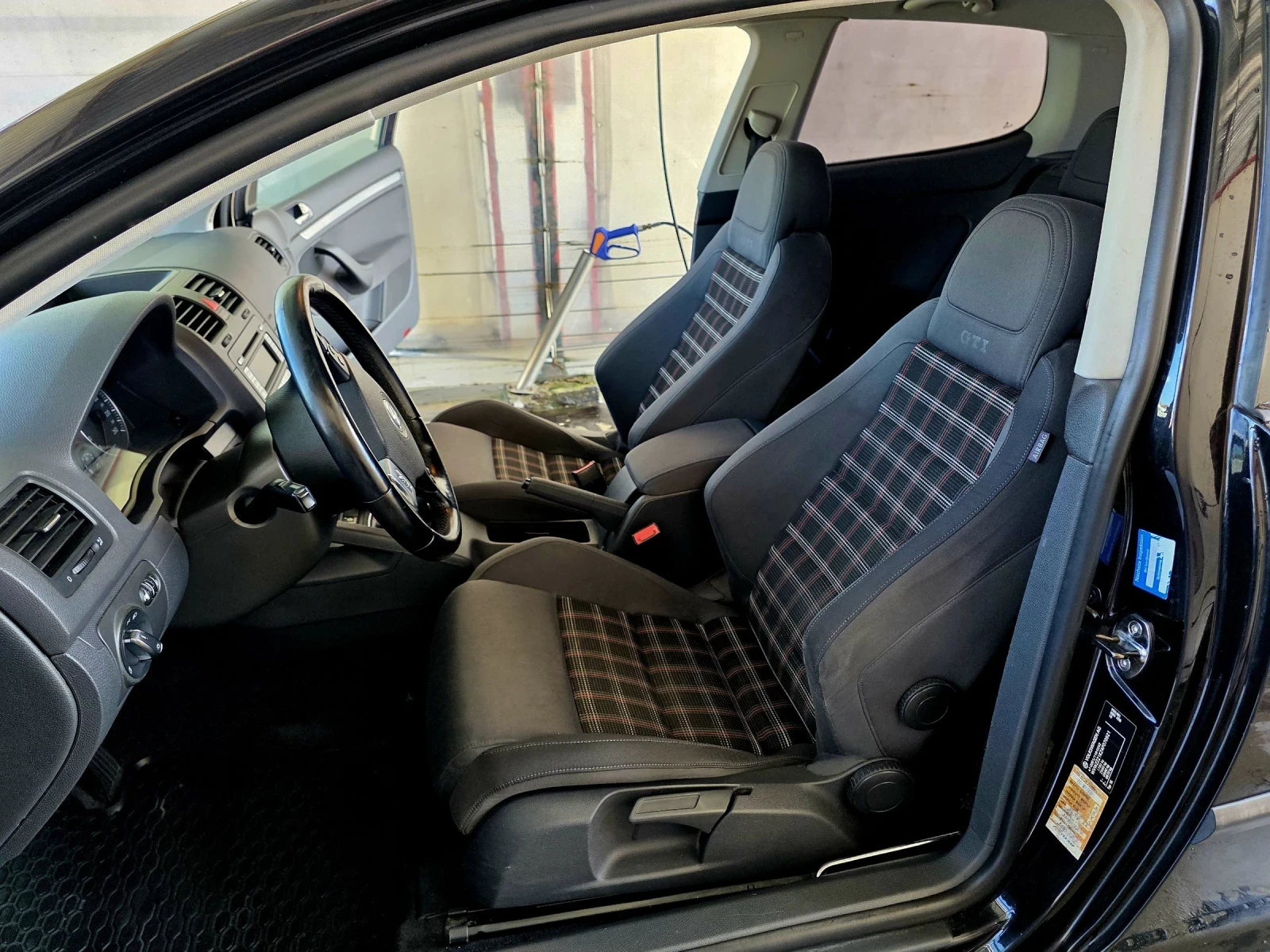 VW Golf 1.6 102к.с. + газова уредба - изображение 8