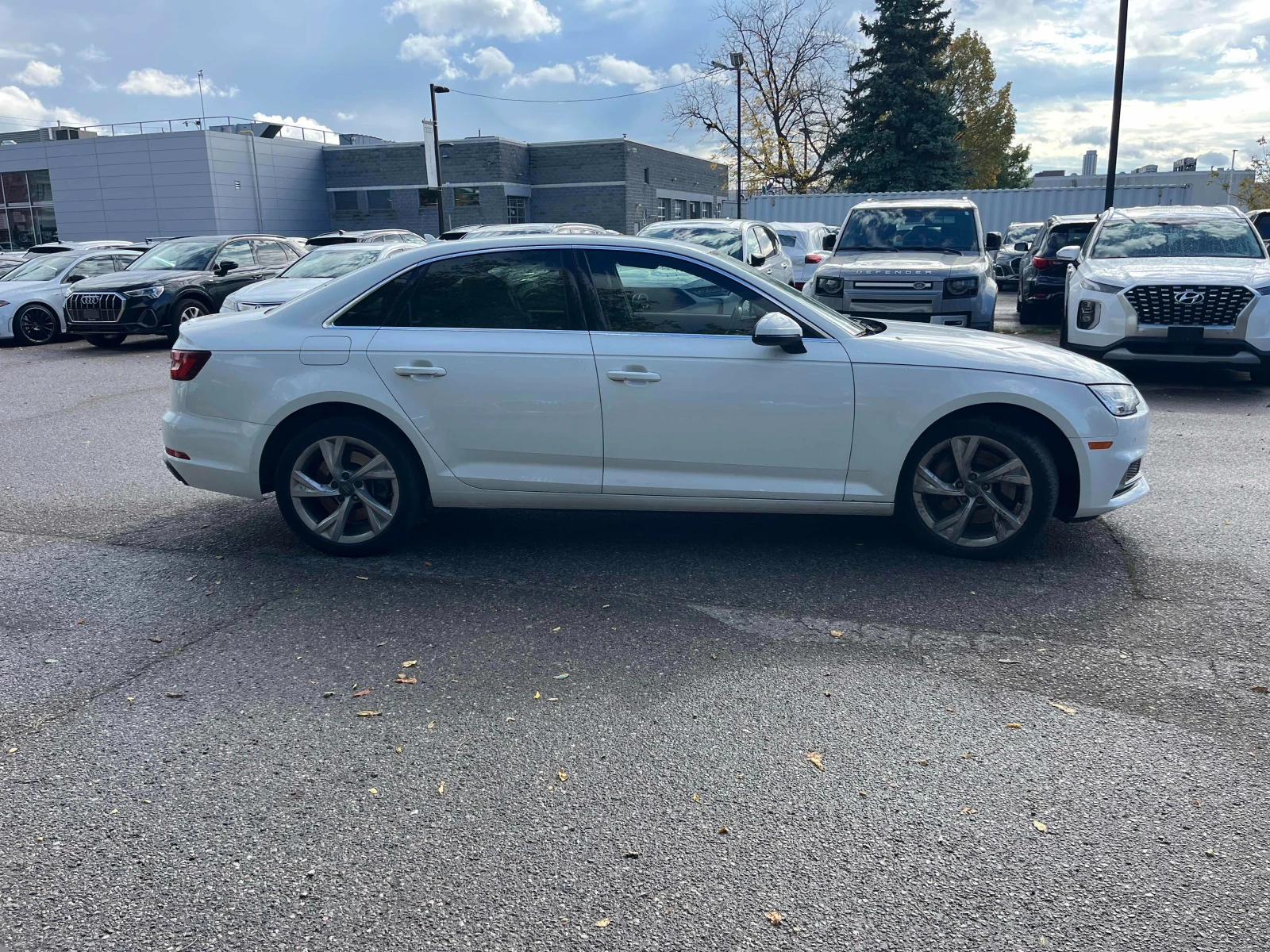 Audi A4 * CARFAX *    | Mobile.bg   3