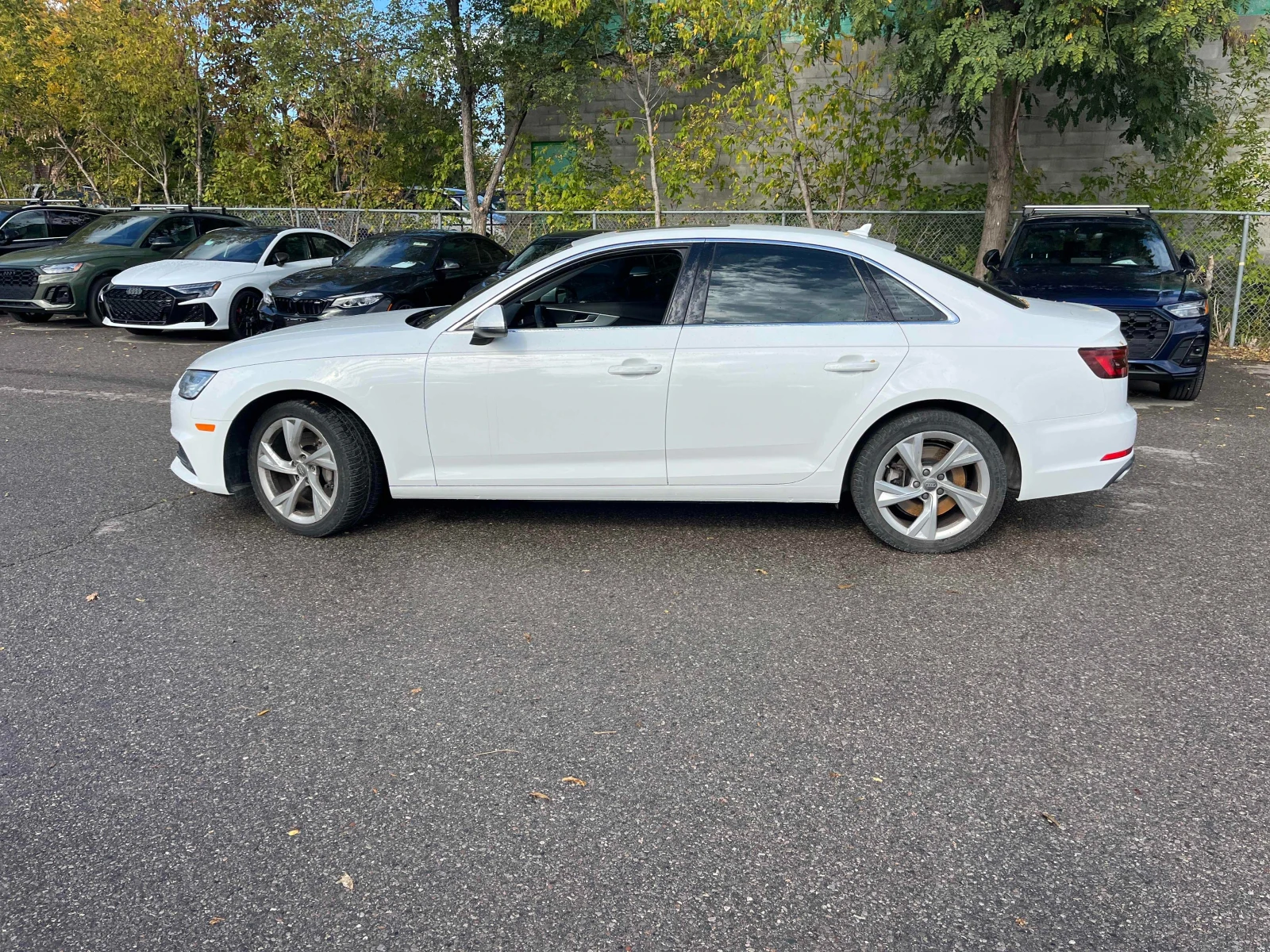 Audi A4 * CARFAX *    | Mobile.bg   4