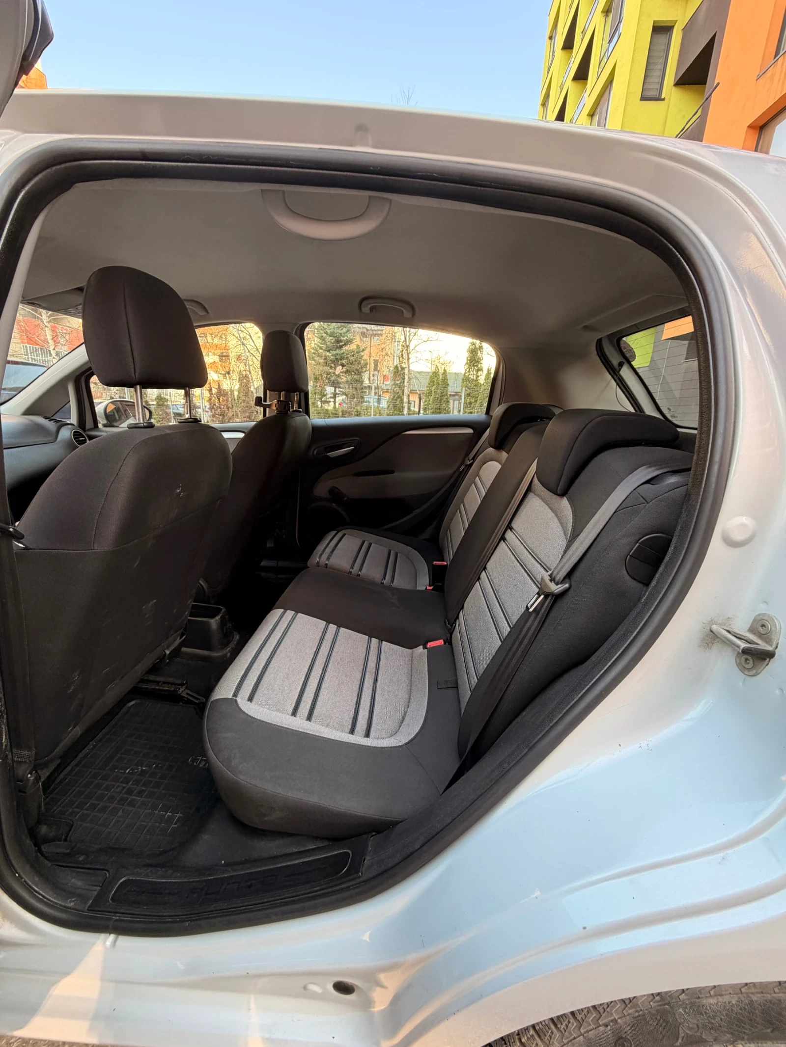 Fiat Punto EVO 1.4, снимка 7 - Автомобили и джипове - 53864785