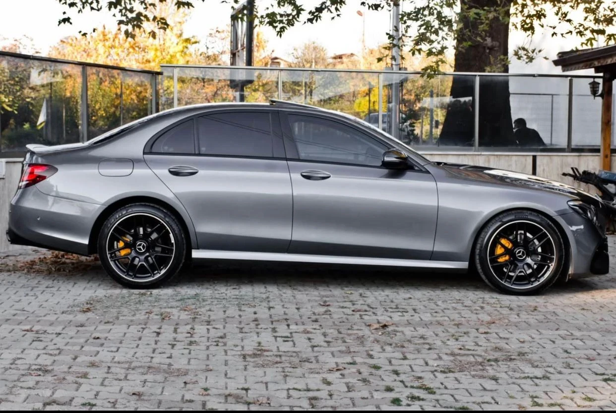 Mercedes-Benz E 220, снимка 4 - Автомобили и джипове - 53937502