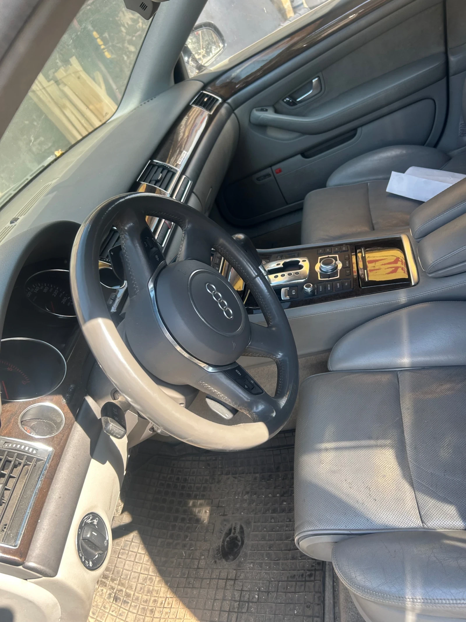 Audi A8, снимка 11 - Автомобили и джипове - 54271380