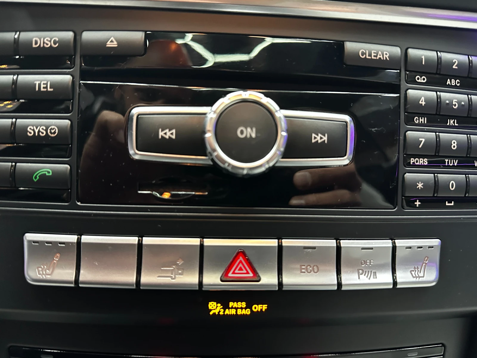 Mercedes-Benz E 400 4Matic, снимка 10 - Автомобили и джипове - 54676593