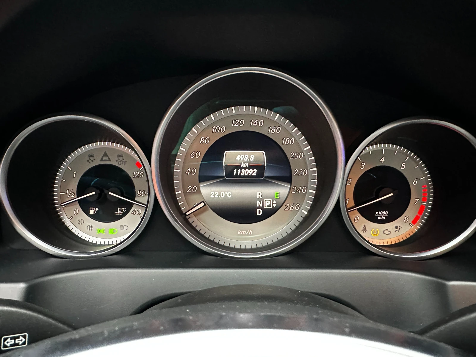 Mercedes-Benz E 400 4Matic, снимка 14 - Автомобили и джипове - 54676593