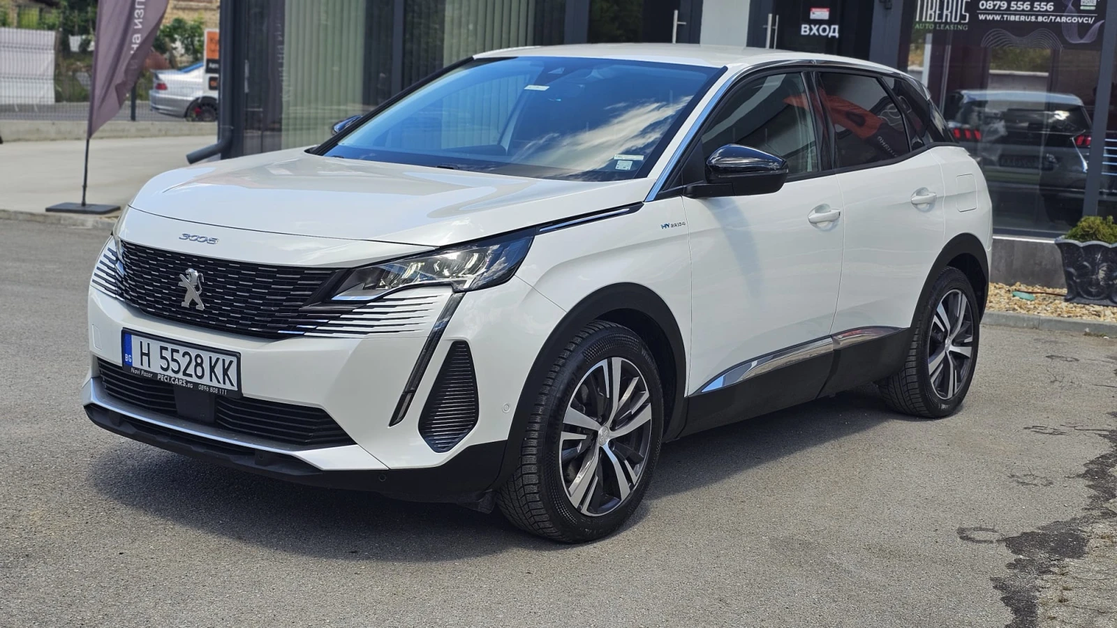 Peugeot 3008 1.6Plug-In Hybrid-ИСТОРИЯ-ТОП СЪСТ-КАТО НОВ-ЛИЗИНГ, снимка 3 - Автомобили и джипове - 54774306
