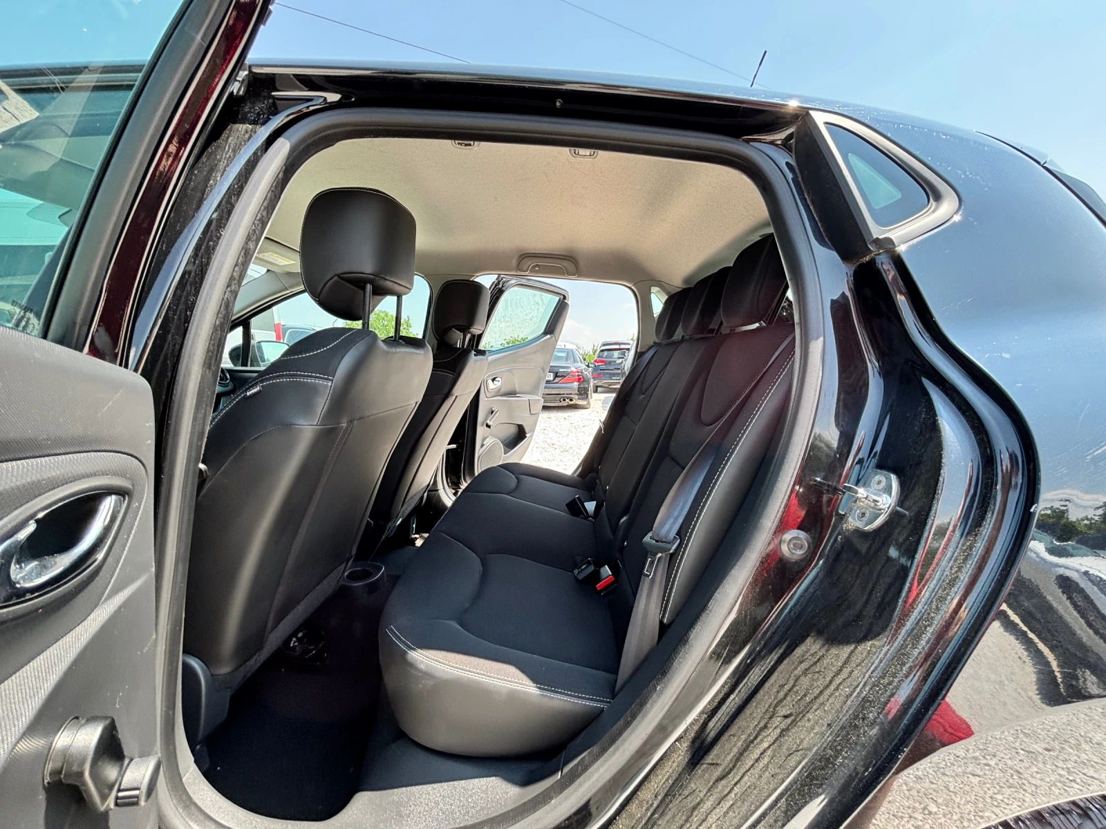 Renault Clio 1.2I/АВТОПИЛОТ/НАВИГАЦИЯ, снимка 8 - Автомобили и джипове - 55010069