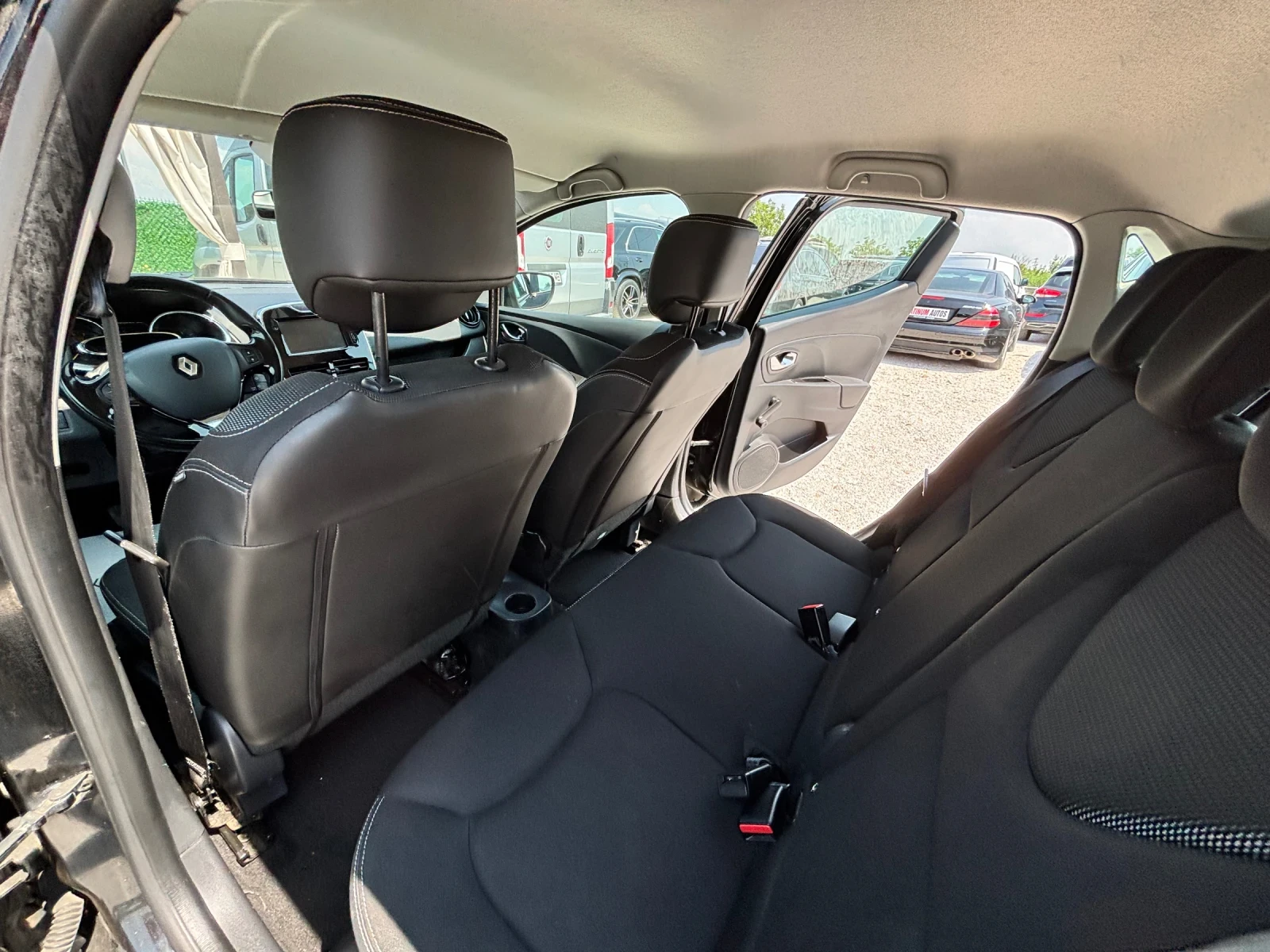 Renault Clio 1.2I/АВТОПИЛОТ/НАВИГАЦИЯ, снимка 7 - Автомобили и джипове - 55010069