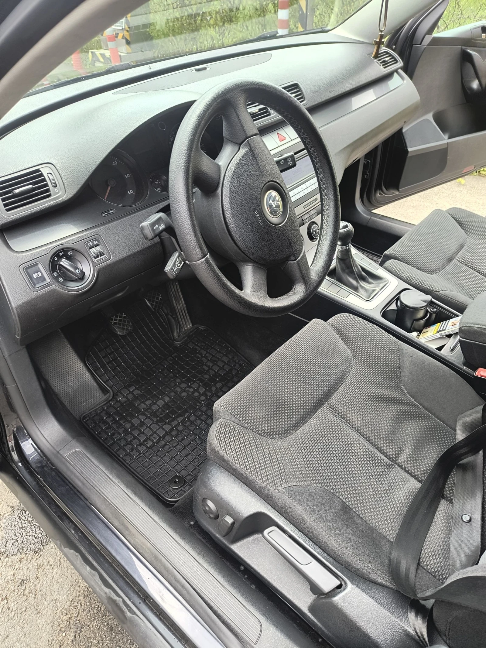 VW Passat, снимка 12 - Автомобили и джипове - 55069509