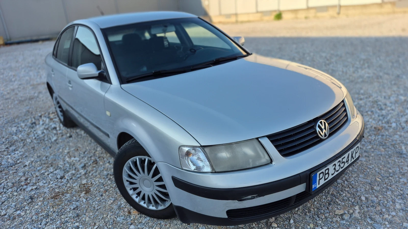 VW Passat 1.8 Газ/Бензин 125 Коня* * , снимка 1 - Автомобили и джипове - 55172703