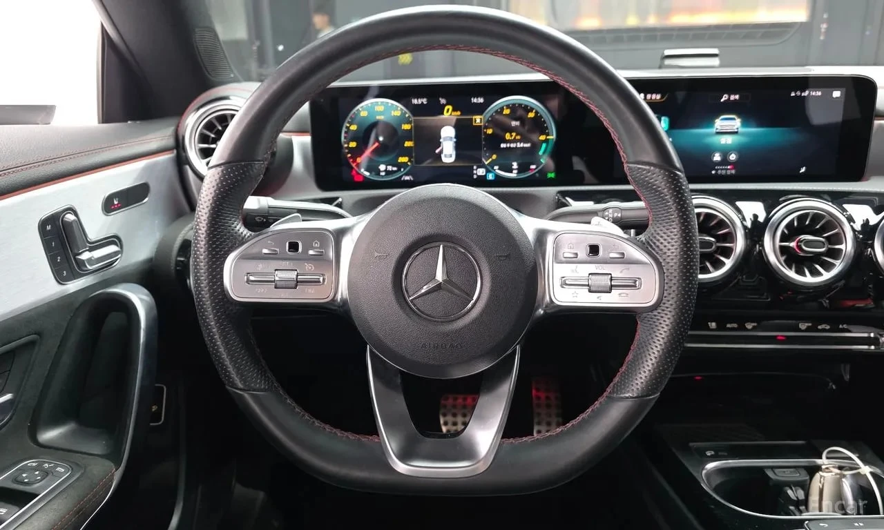 Mercedes-Benz CLA 250 АМГ ПАКЕТ/4MATIC/ПОДГРЕВ/АМБИЕНТ/ПАМЕТ/, снимка 13 - Автомобили и джипове - 56003027