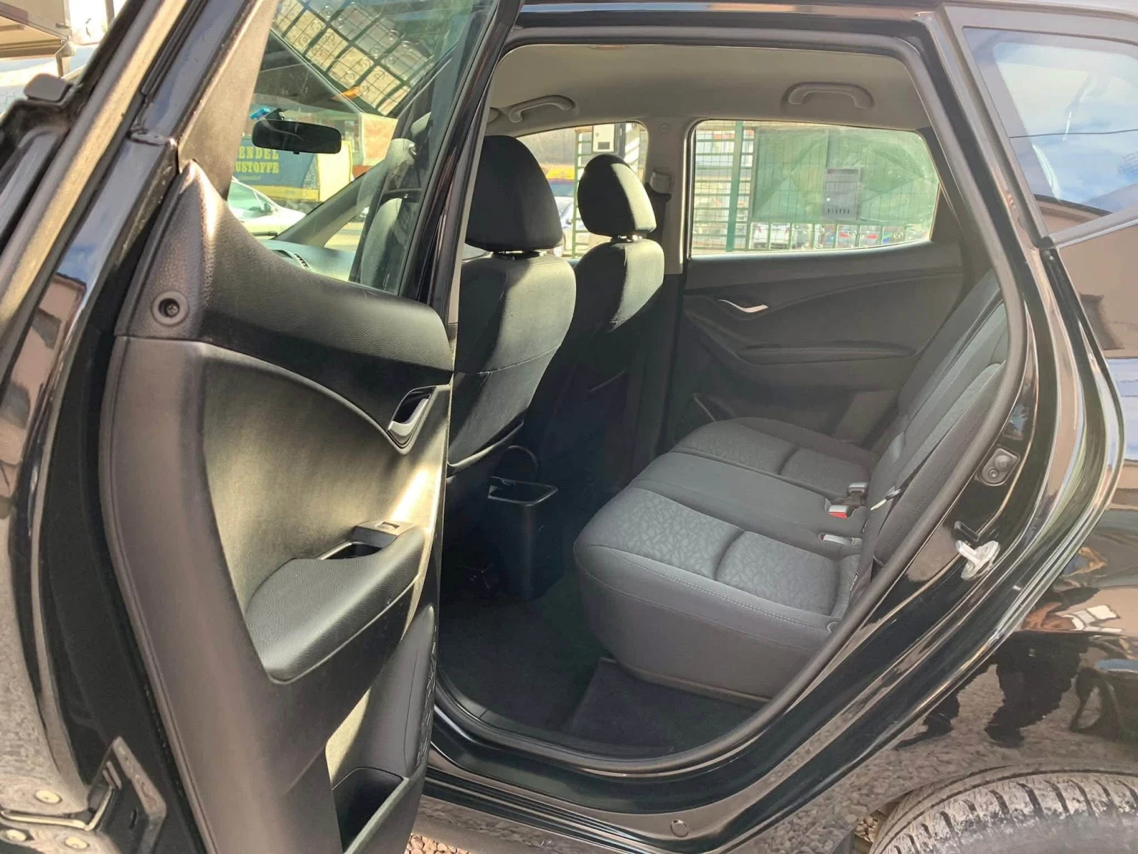 Hyundai Ix20 1.4 Classic, снимка 12 - Автомобили и джипове - 56058621