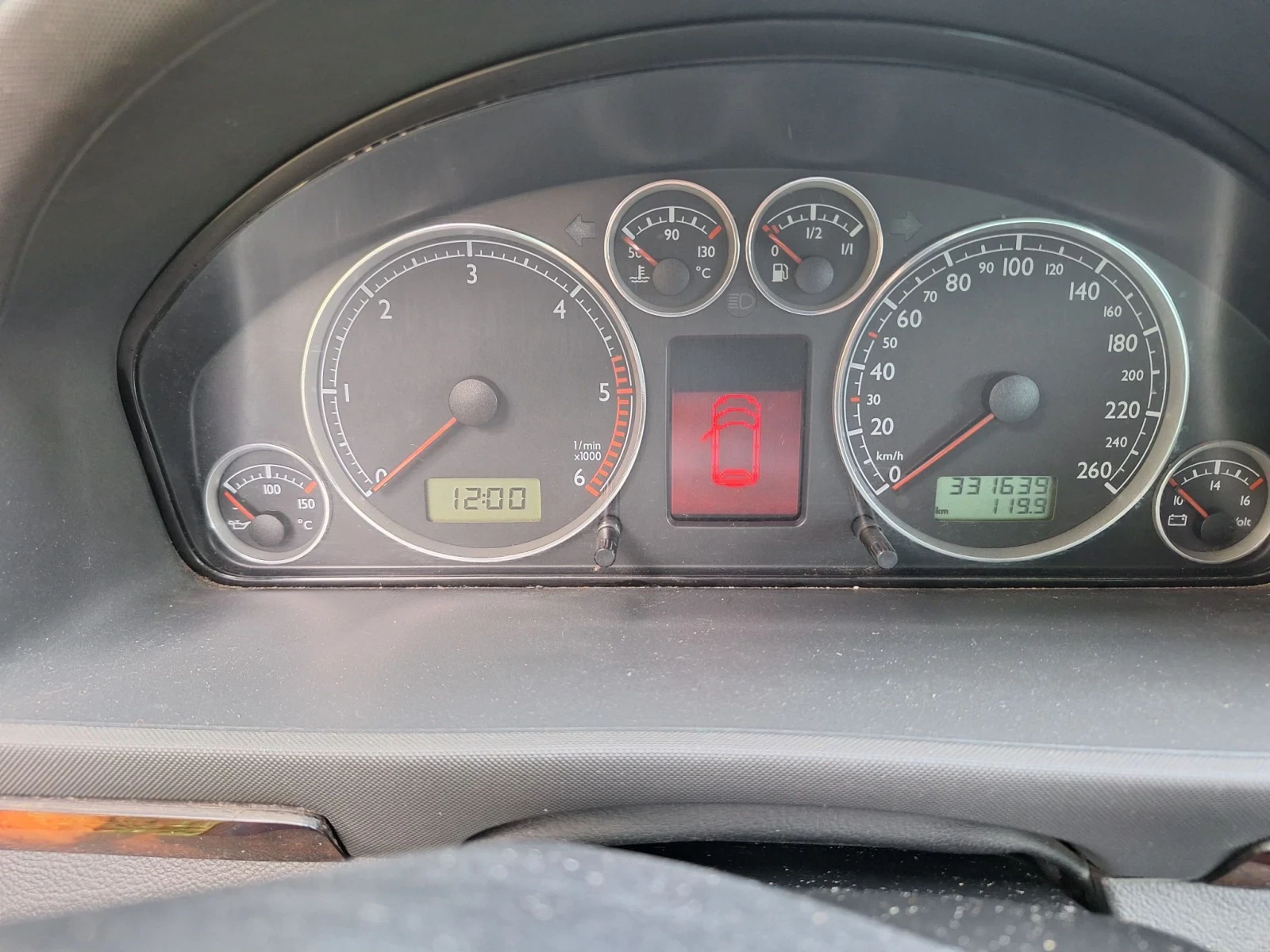 Seat Alhambra, снимка 9 - Автомобили и джипове - 56677196