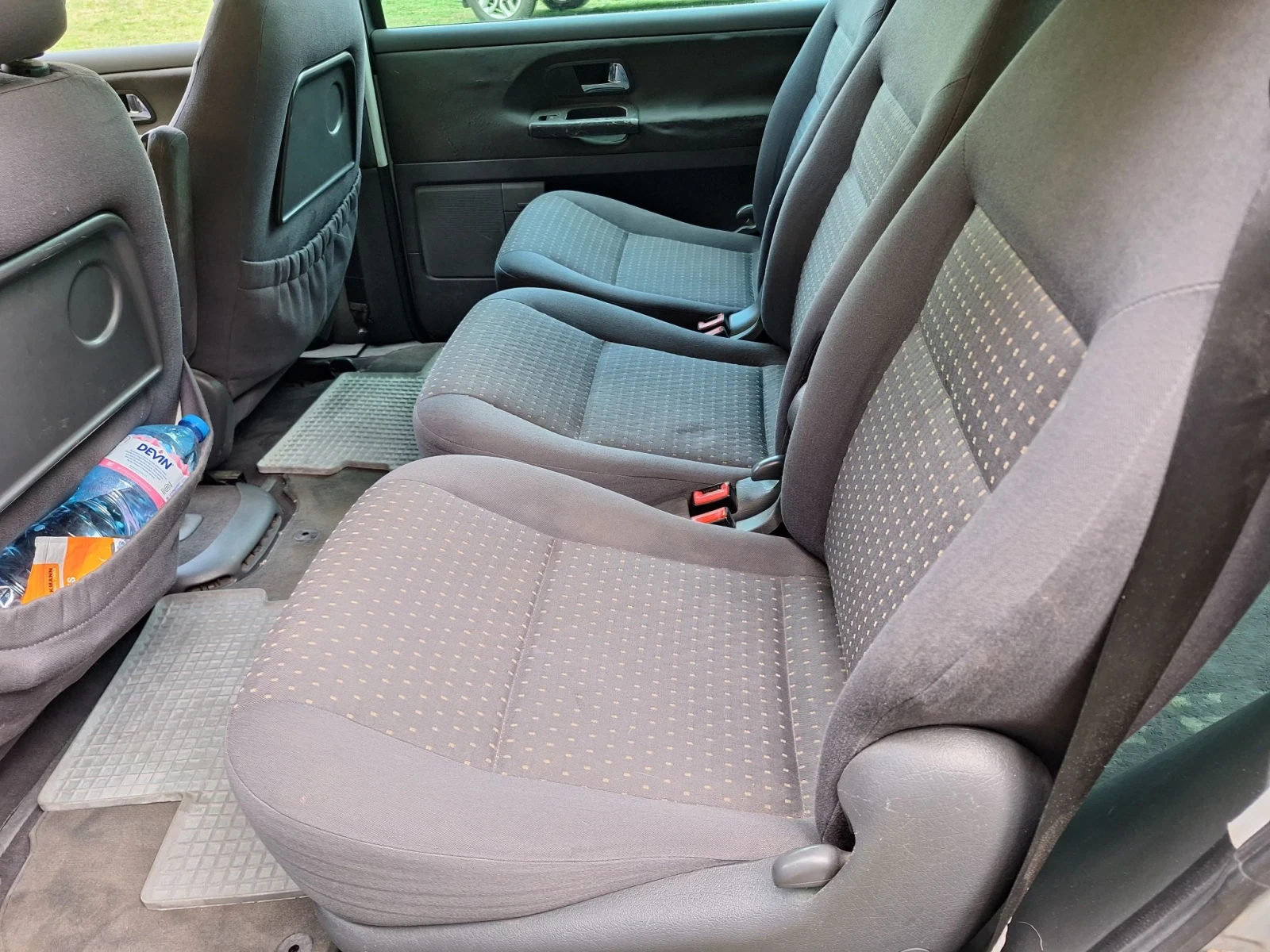 Seat Alhambra, снимка 10 - Автомобили и джипове - 56677196