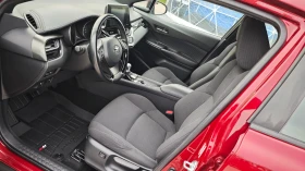 Toyota C-HR BATTERY LIFE450000km/Distronic/Следи Път и Знаци, снимка 14