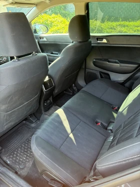 Kia Sportage 1.6 CRDI, снимка 6
