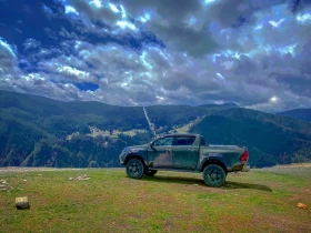Toyota Hilux 2.4 D-4D AUTOMATIC | 96 000 КМ | 1 Собственик| , снимка 4